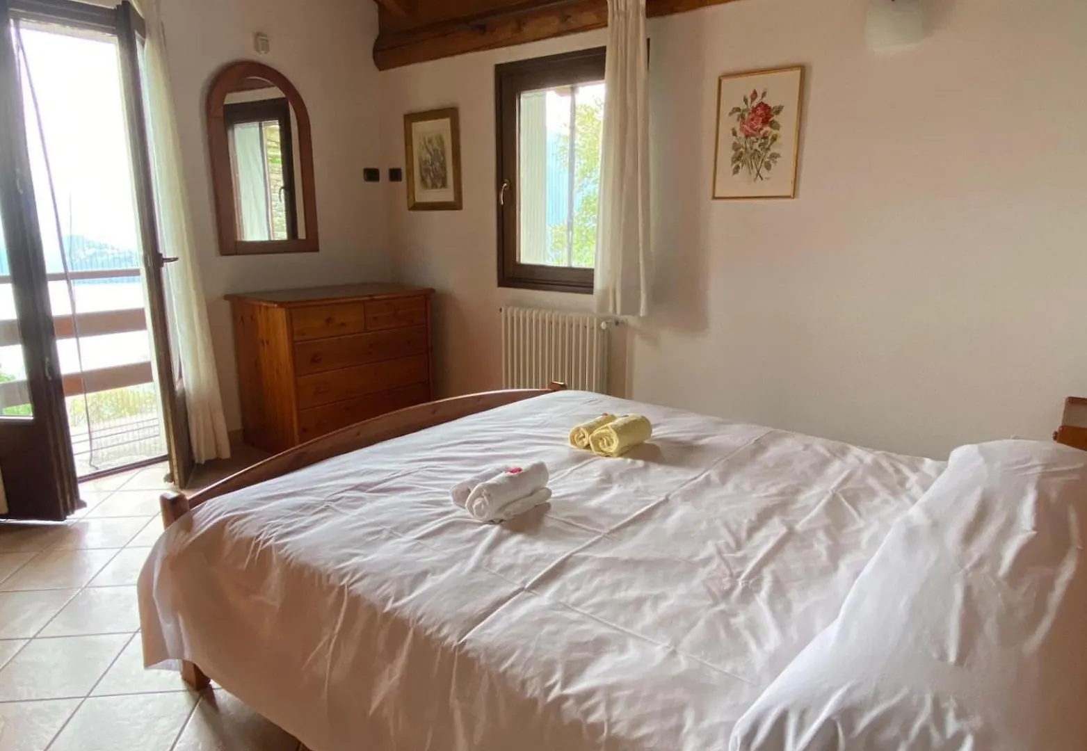 Pianello Del Lario The Happy Rooster - Villa With Big Garden איטליה
