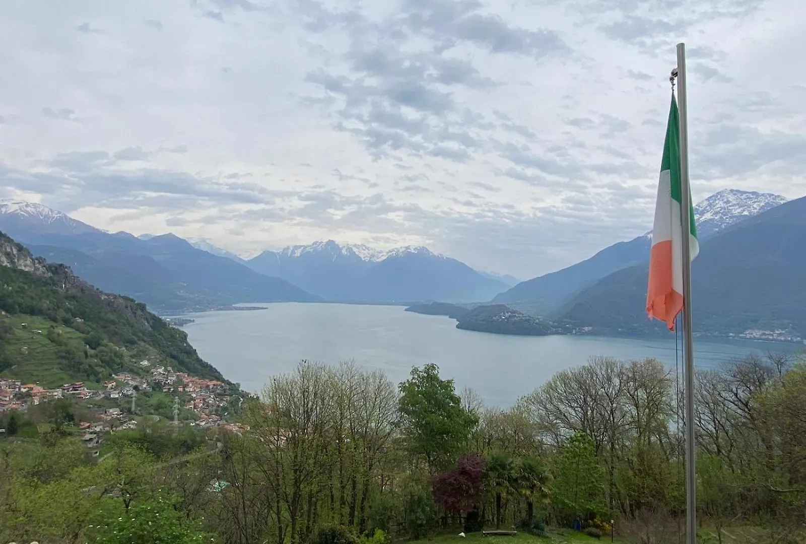 Pianello Del Lario The Happy Rooster - Villa With Big Garden